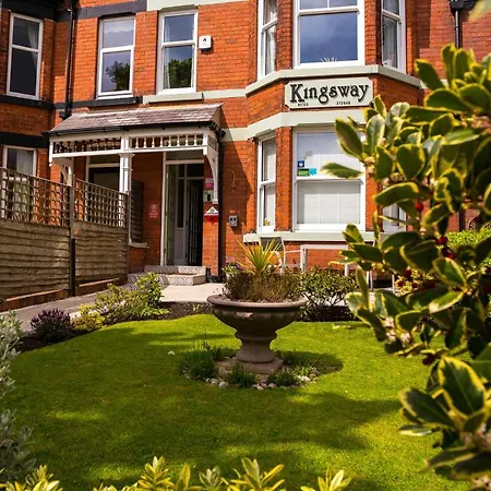 Kingsway - A Selection Of Single, Double And Family In A Location 4*
