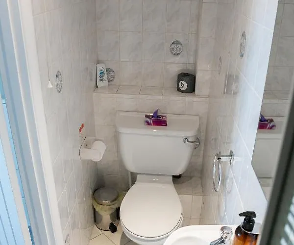 Guest house Kingsway - A Selection Of Single, Double And Family In A Location 4*