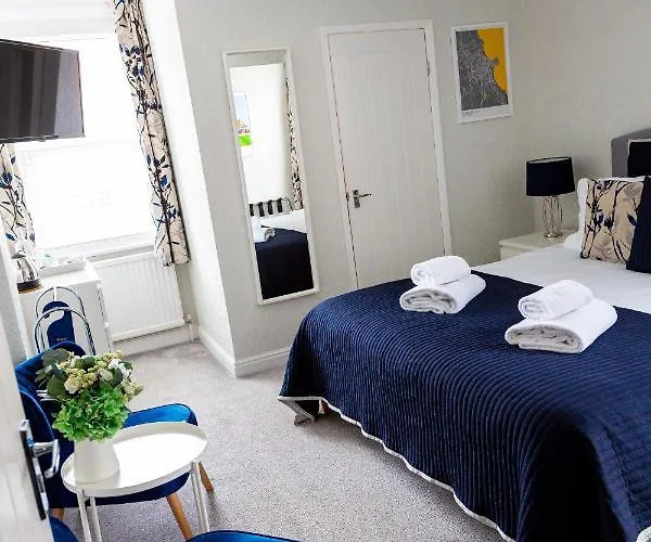 Guest house Kingsway - A Selection Of Single, Double And Family In A Location