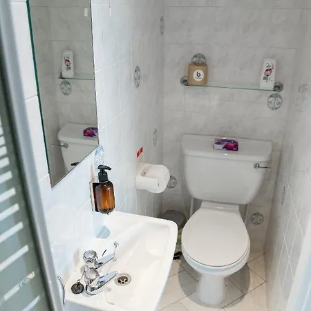 Kingsway - A Selection Of Single, Double And Family In A Location Penzion Scarborough