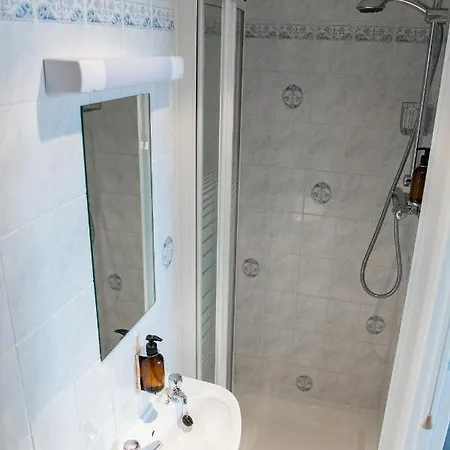 Penzion Kingsway - A Selection Of Single, Double And Family In A Location Scarborough