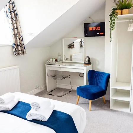 Pensión Kingsway - A Selection Of Single, Double And Family In A Location Scarborough