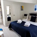 Kingsway - A Selection Of Single, Double And Family In A Location Gasthuis Scarborough