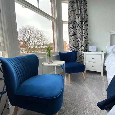 Kingsway - A Selection Of Single, Double And Family In A Location 4* Scarborough